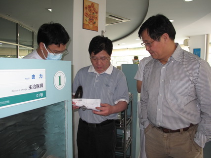 我中心对全市窝沟封闭项目进行检查指导