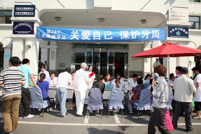 市民踊跃参加 市民踊跃参加